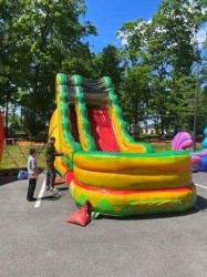 fiesta 1747662895 1-Lane 19 FT Fiesta Slide