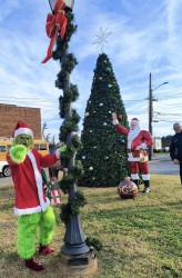 IMG 4084 1763934773 Grinch Character Appearance